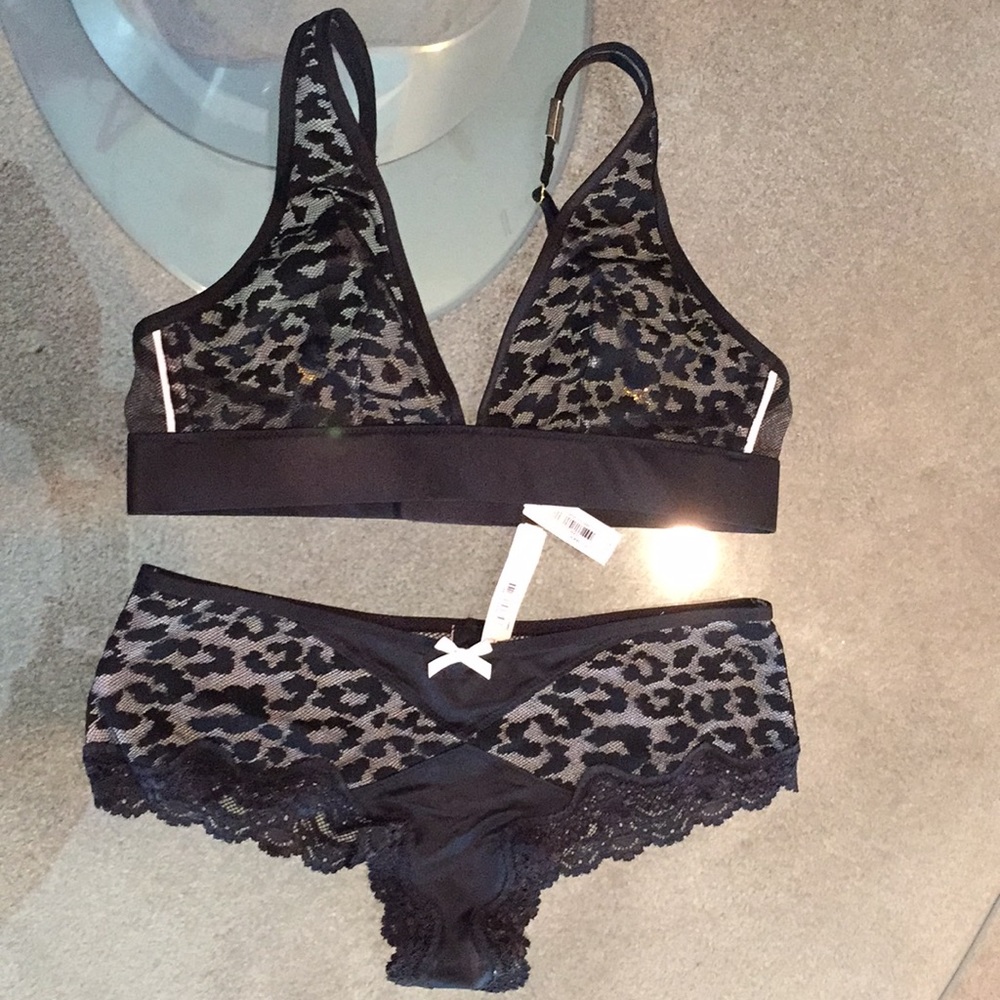 ❤️Sexy Victoria Secret Matching Set Size Small❤️